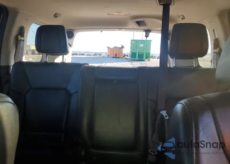 2014 Honda Pilot Touring z USA, uszkodzony, nr VIN 5FNYF4H91EB009052